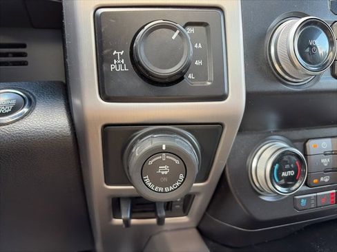 Used 2019 Ford F150 Platinum w/ Equipment Group 701A Luxury image 25