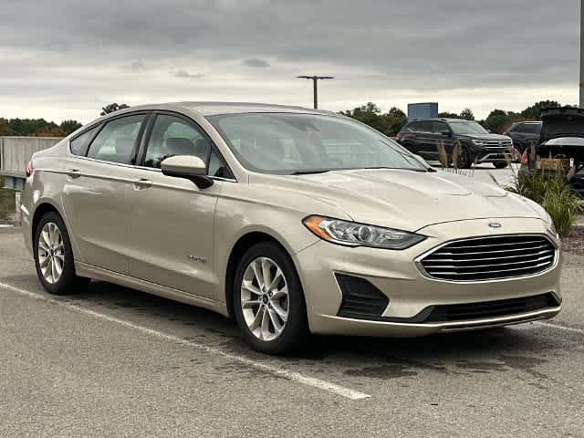 Used 2019 Ford Fusion SE FWD image 23