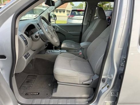 Used 2021 Nissan Frontier SV AWD/4WD image 18