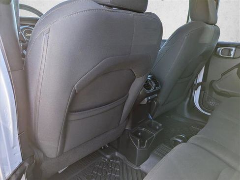 Used 2018 Jeep Wrangler Unlimited Sport S image 23