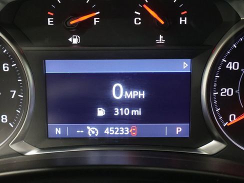 Used 2024 GMC Terrain SLT AWD/4WD image 40