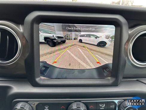 Used 2023 Jeep Gladiator Overland image 69