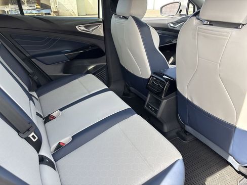 New 2026 Volkswagen ID.4 Pro S RWD image 9