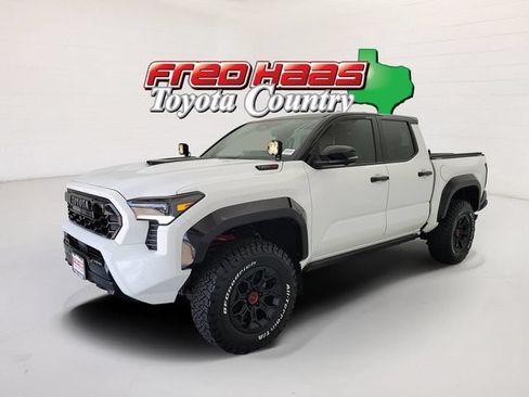 Used 2025 Toyota Tacoma TRD Pro AWD/4WD image 1