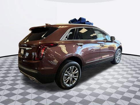 Certified 2022 Cadillac XT5 Premium Luxury w/ LPO, Floor Liner Package image 5