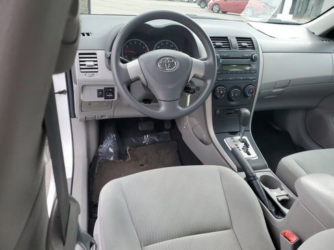 Used 2010 Toyota Corolla LE image 11