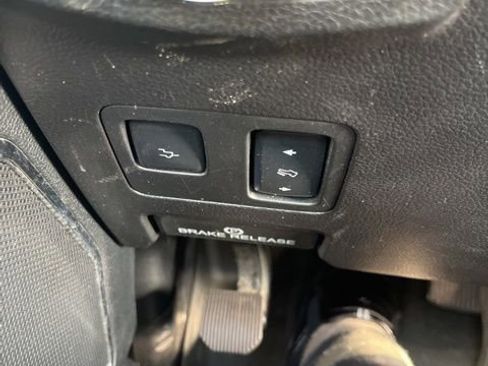 Used 2017 Ford F350 Lariat w/ Lariat Ultimate Package AWD/4WD image 15