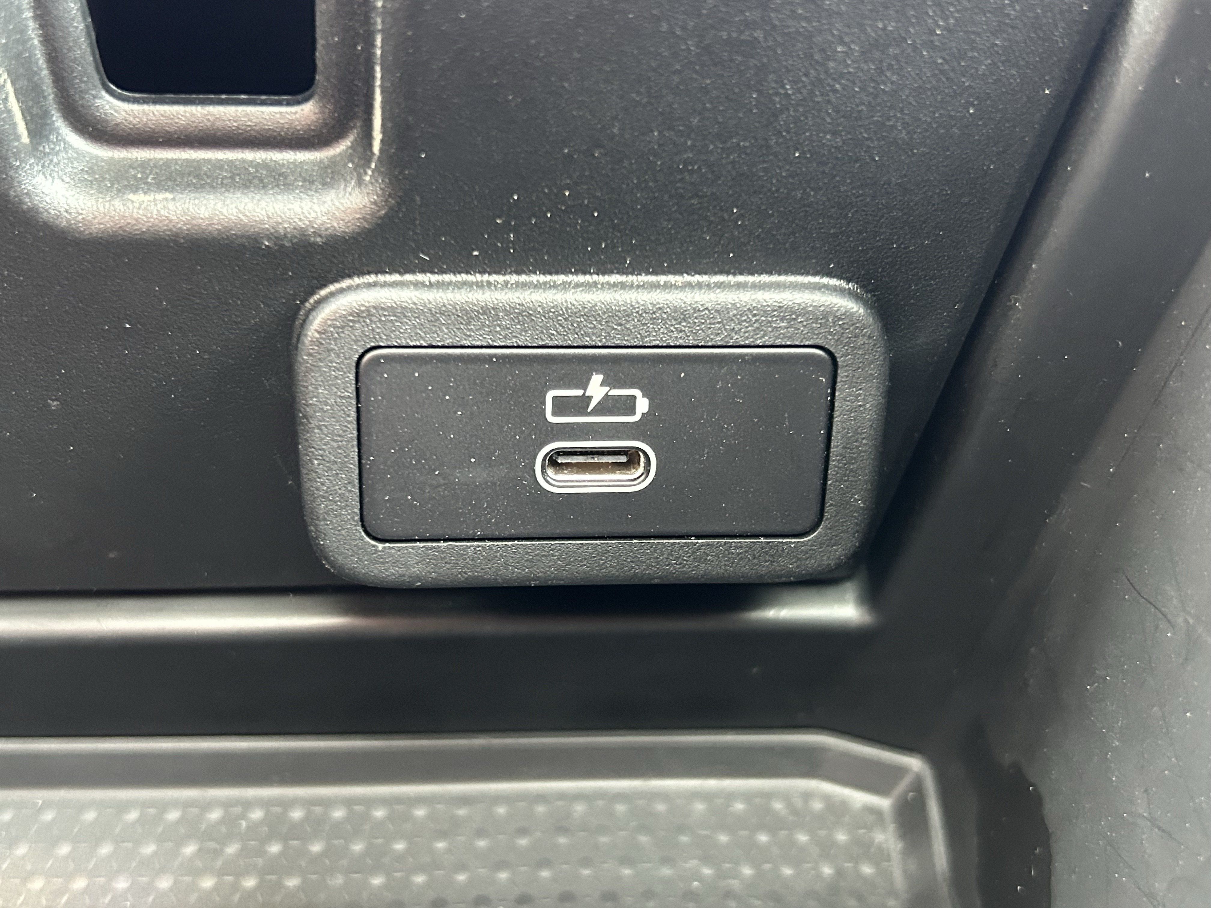 Used 2025 BMW M340i RWD image 32
