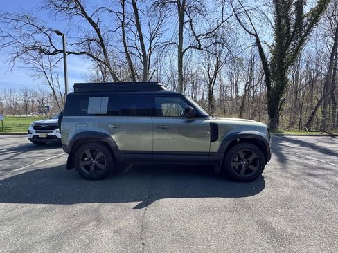 Used 2020 Land Rover Defender 110 SE image 6