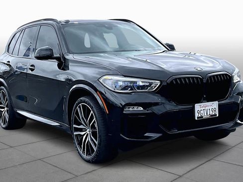 Used 2019 BMW X5 xDrive50i w/ M Sport Package image 2