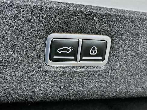Used 2024 Hyundai Ioniq 6 SEL RWD image 29