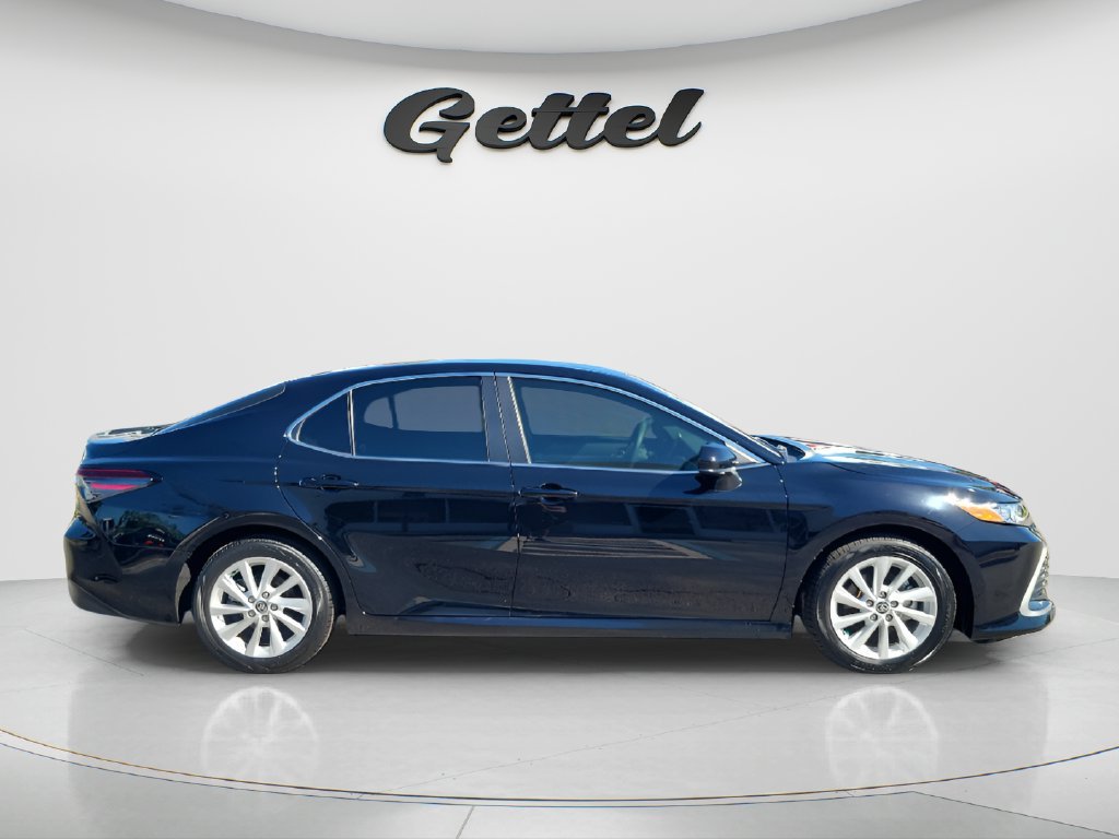 Used 2024 Toyota Camry LE FWD image 4