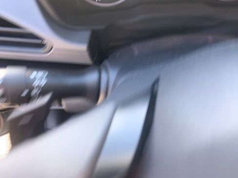 Used 2025 Subaru Crosstrek 2.0i Premium image 4