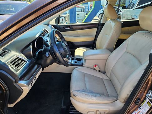 Used 2019 Subaru Outback 2.5i Limited w/ Popular Package #2 image 12