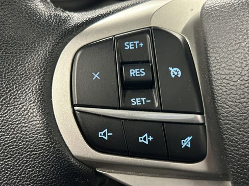 Used 2022 Ford Explorer XLT w/ Equipment Group 202A image 21