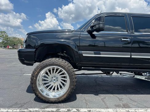 Used 2004 Chevrolet Silverado 1500 4x4 Crew Cab w/ Z71 Convenience Package 2 image 10
