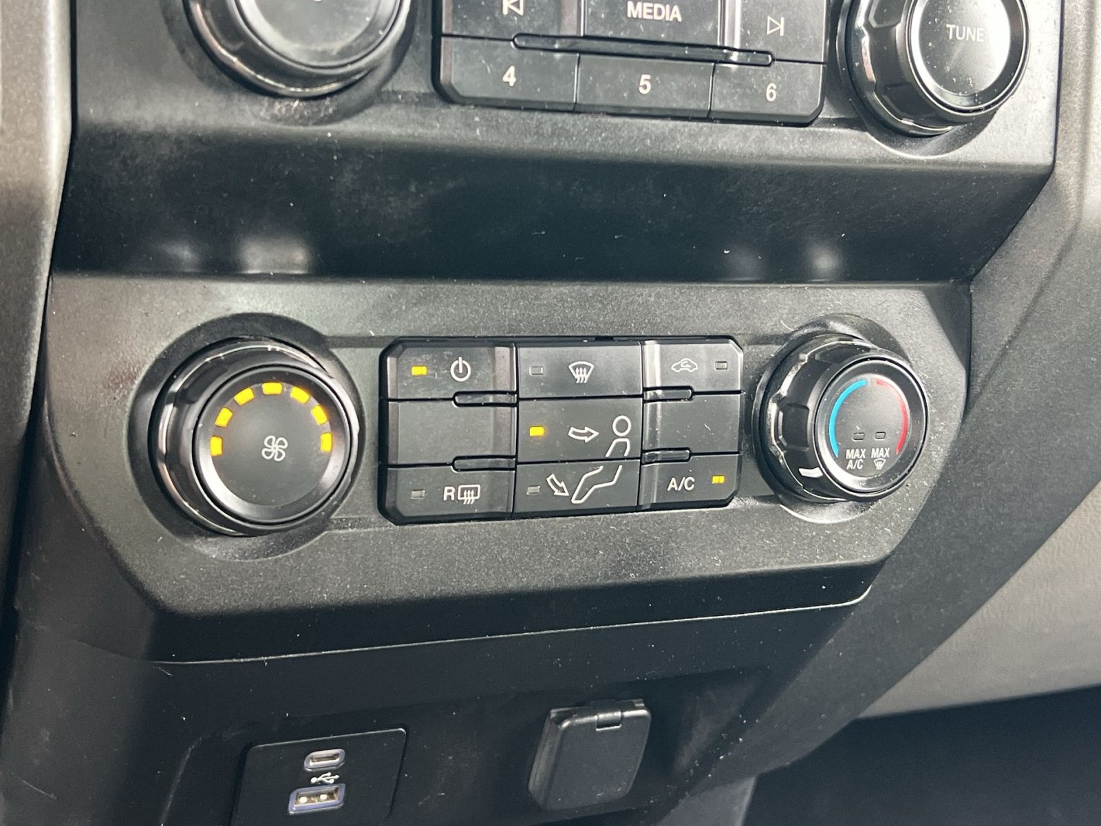 Used 2021 Ford F250 XL w/ STX Appearance Package AWD/4WD image 20
