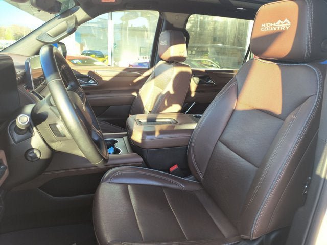 Used 2024 Chevrolet Suburban High Country AWD/4WD image 18