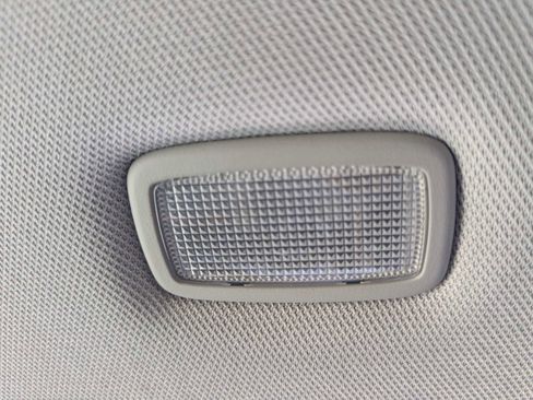 Used 2018 Kia Sorento FWD image 30