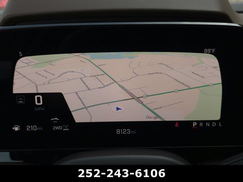 Used 2025 Chevrolet Suburban High Country AWD/4WD image 25