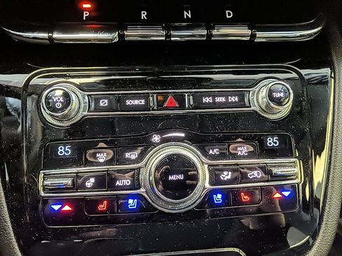 Used 2020 Lincoln Corsair Reserve w/ Equipment Group 201A image 24