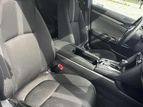 Used 2020 Honda Civic EX image 17