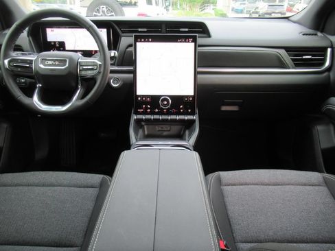 Used 2026 GMC Terrain Elevation w/ Black Edition FWD image 12