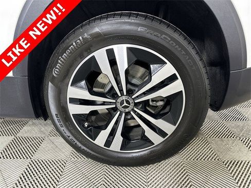 Used 2024 Mercedes-Benz GLB 250 4MATIC image 33