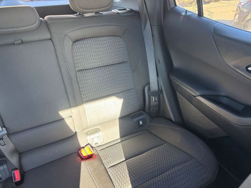 Used 2025 Chevrolet Equinox LT image 34