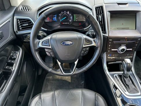 Used 2017 Ford Edge Titanium w/ Equipment Group 301A FWD image 13