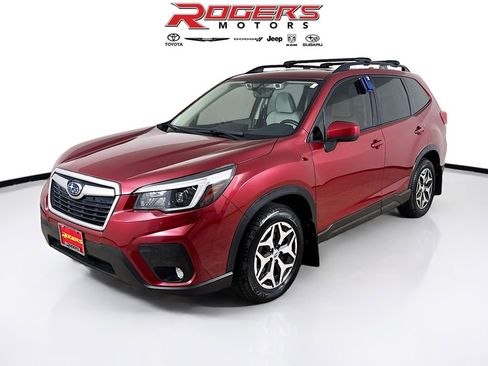Used 2021 Subaru Forester Premium w/ Popular Package #1 AWD/4WD image 3