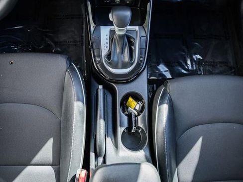 Used 2022 Kia Forte GT-Line image 23