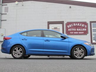 Used 2017 Hyundai Elantra SE image 1