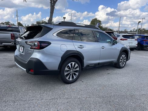 Certified 2025 Subaru Outback Touring w/ Tech Package 3 image 3