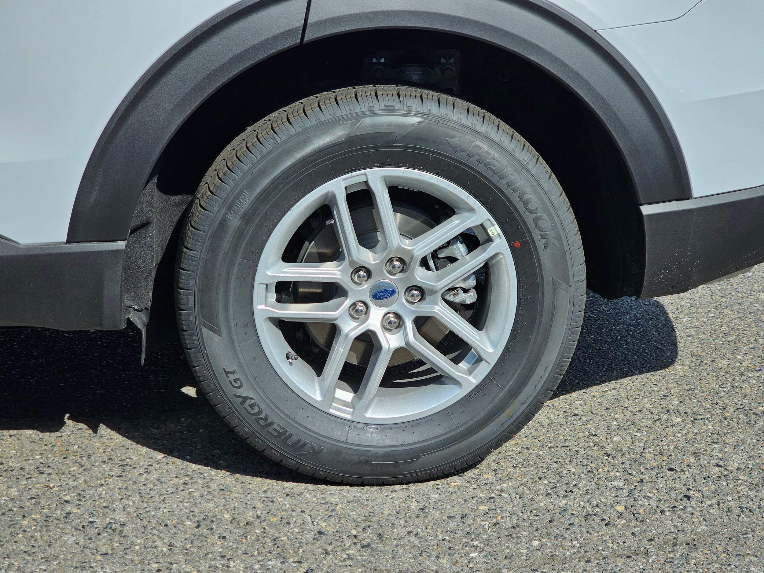 New 2026 Ford Explorer Active AWD/4WD image 9