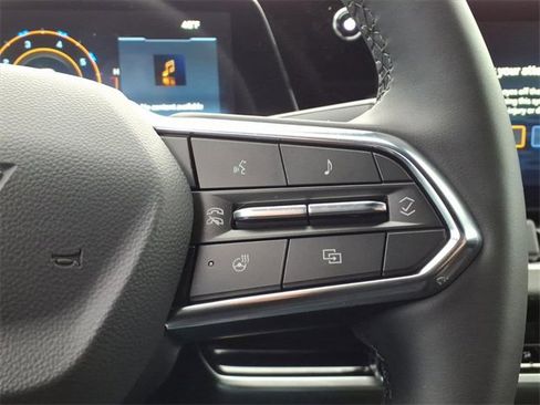 Used 2026 Chevrolet Equinox LT w/ Convenience Package II image 16