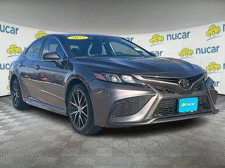 Used 2023 Toyota Camry SE video 1