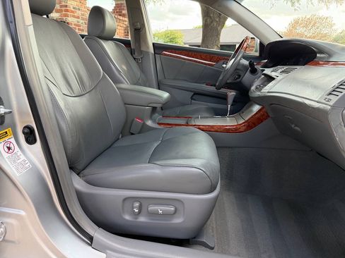Used 2007 Toyota Avalon Limited FWD image 25