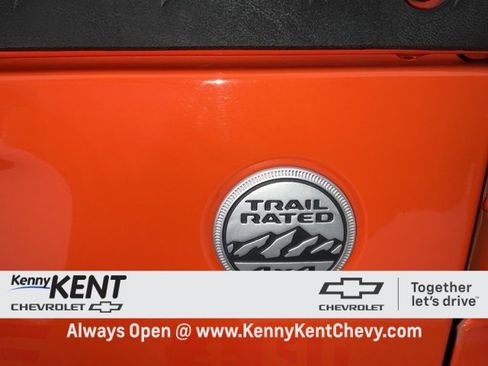 Used 2018 Jeep Wrangler Unlimited Sport S image 13