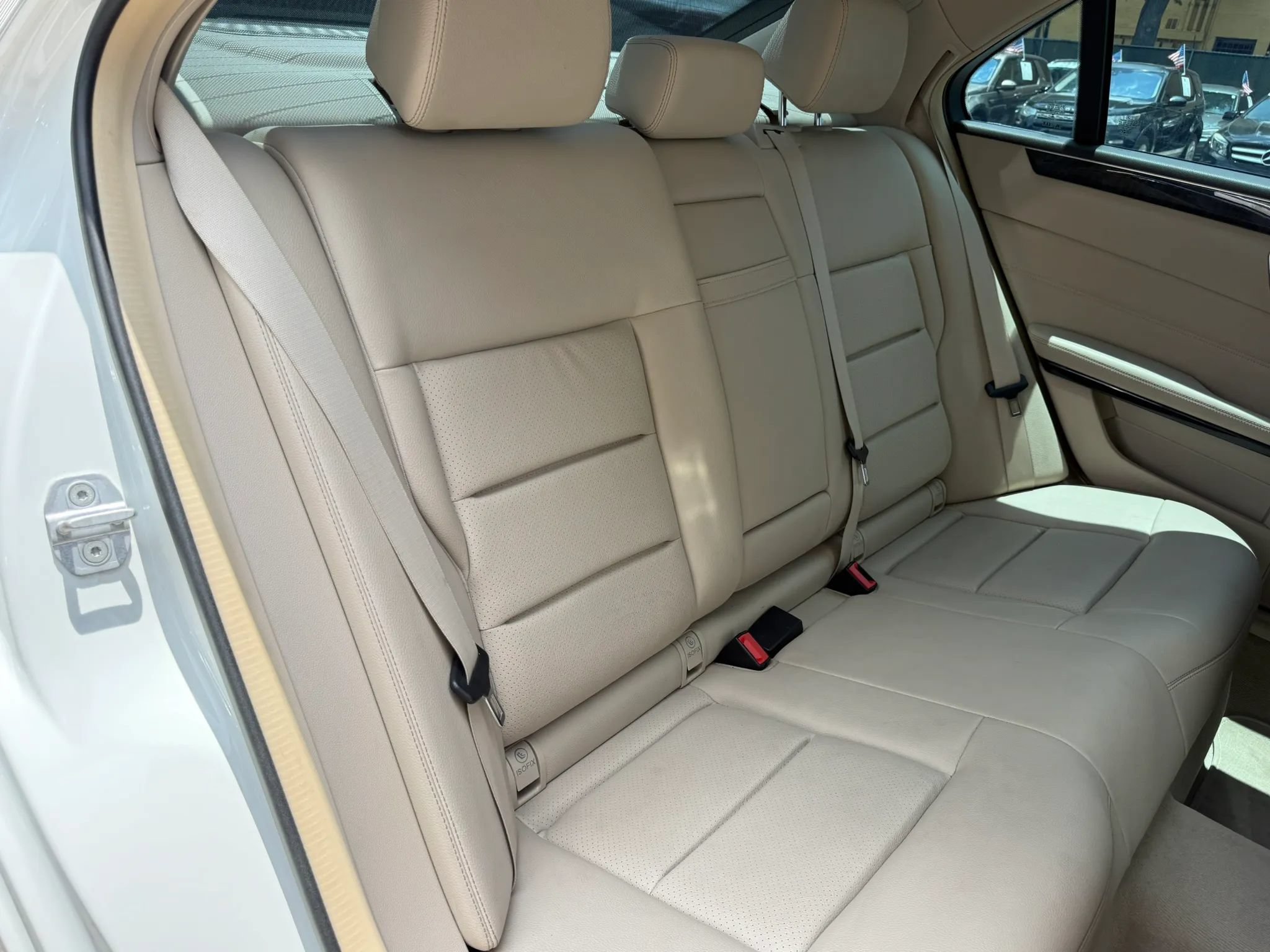 Used 2015 Mercedes-Benz E 350 Sedan image 17