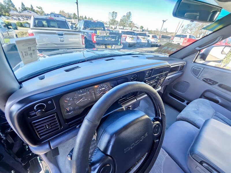 Used 1997 Dodge Ram 2500 Truck 4x4 Club Cab image 12
