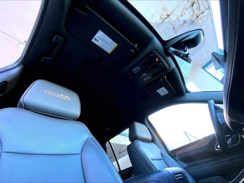 Used 2022 Chevrolet Tahoe High Country image 13