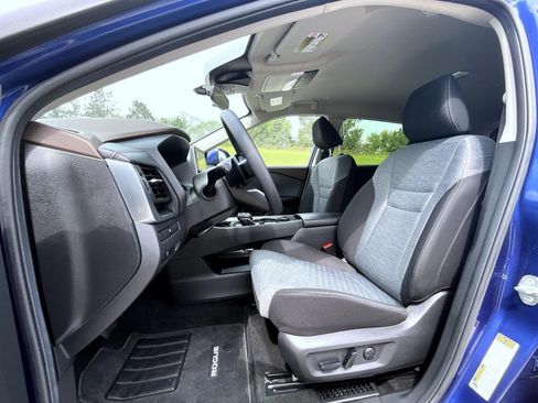 Certified 2023 Nissan Rogue SV image 11