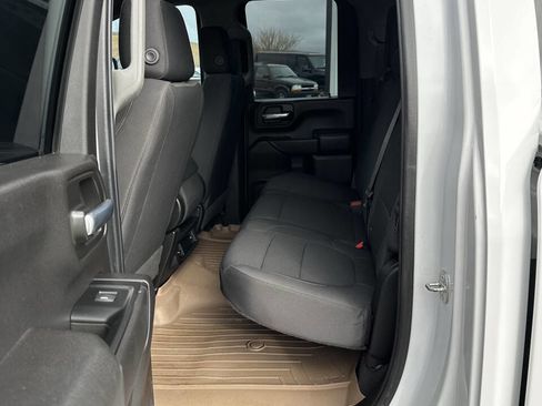 Used 2022 Chevrolet Silverado 2500 Custom w/ Custom Value Package image 19