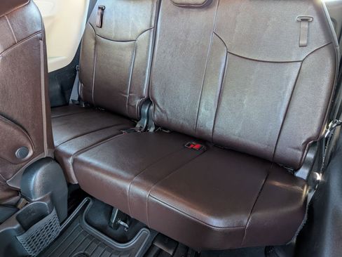 Used 2022 Toyota Sienna Platinum image 32