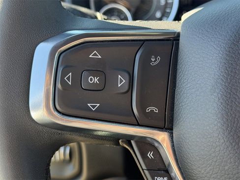 Used 2025 RAM 1500 Laramie image 24