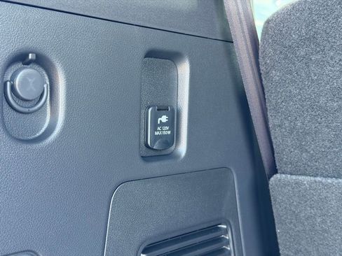 New 2026 Nissan Armada SL w/ Captain's Chari Seat Package image 35