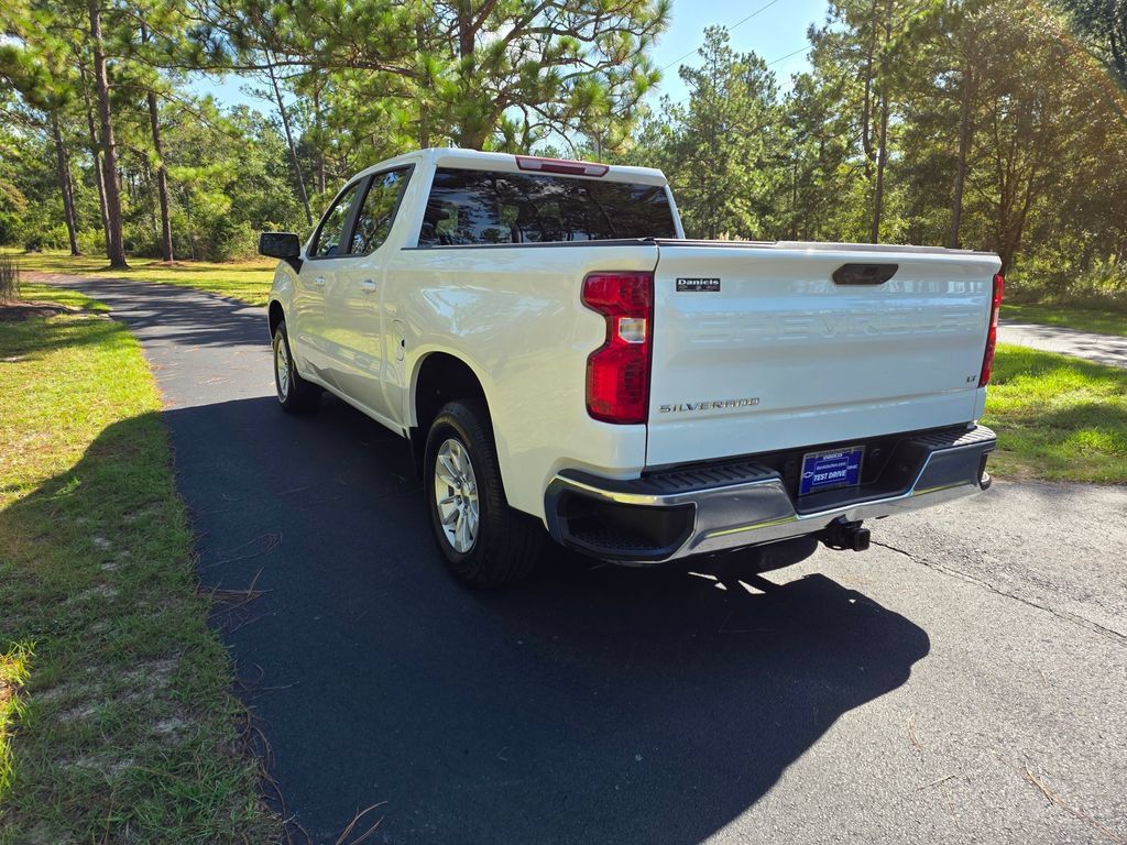 Used 2023 Chevrolet Silverado 1500 LT w/ Protection Package RWD image 3