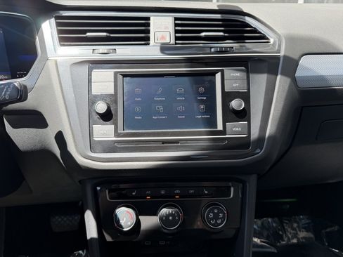 Used 2022 Volkswagen Tiguan S FWD image 19