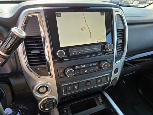 Used 2021 Nissan Titan SV w/ SV Convenience Package AWD/4WD image 24